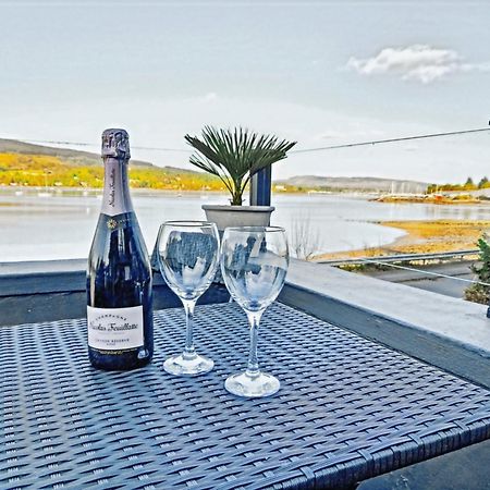 Cosy Lochside Cottage With Mountain And Sea Views Clynder Esterno foto