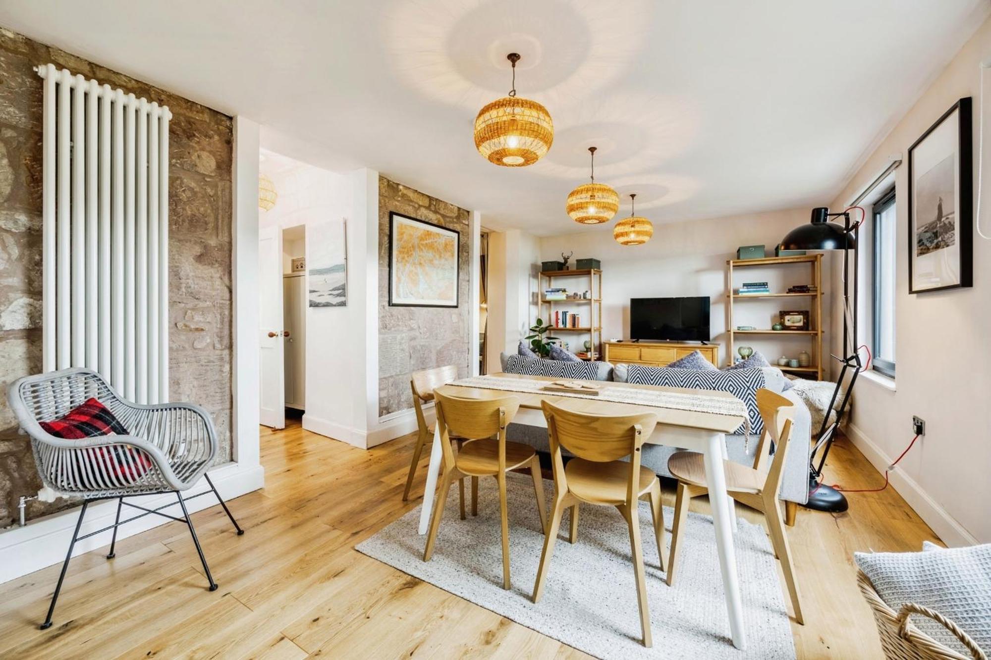 Cosy Lochside Cottage With Mountain And Sea Views Clynder Esterno foto